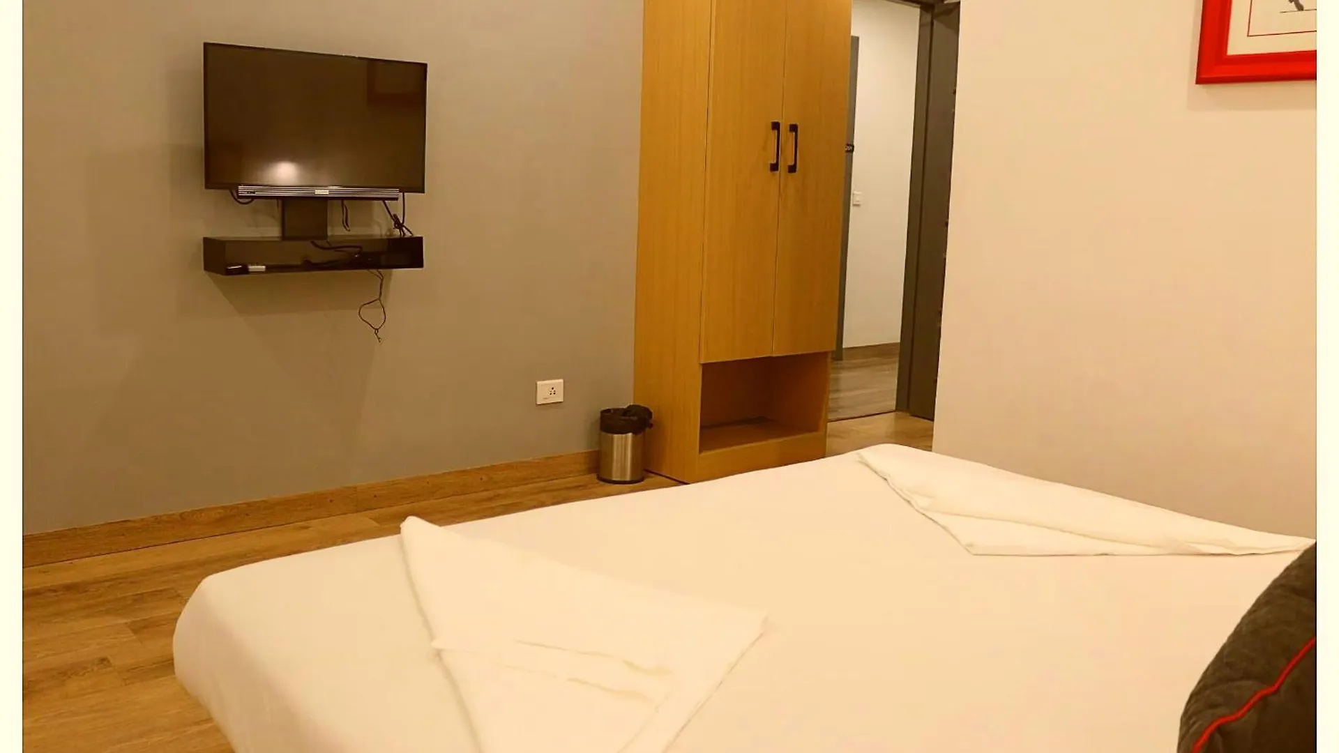 Varanasi Hotel Shree Singh Palace Near Kashi Vishwanath Temple - A Premium Hotel In Varanasi 4*,